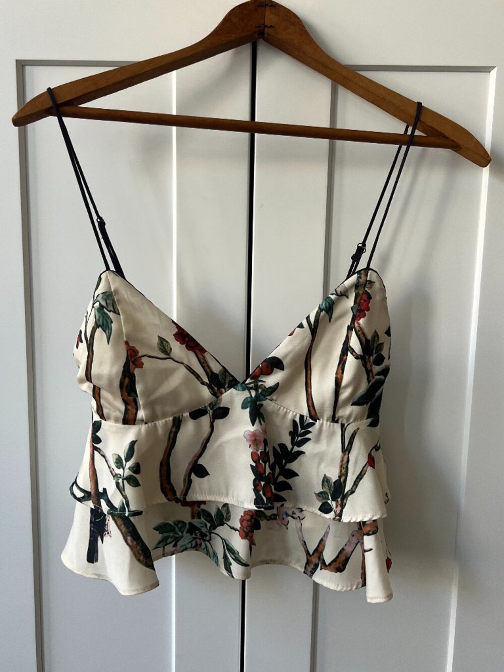 William B Floral Satin Ruffle Tank Top – Size S